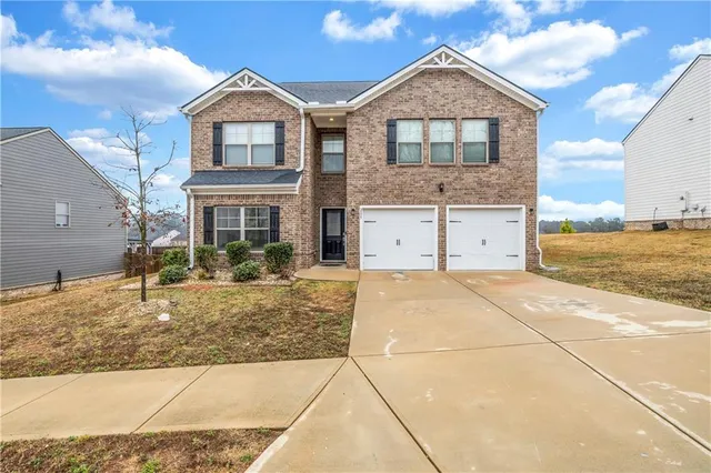 $375,000 | 205 Twin Lakes Drive, Covington, GA 30016