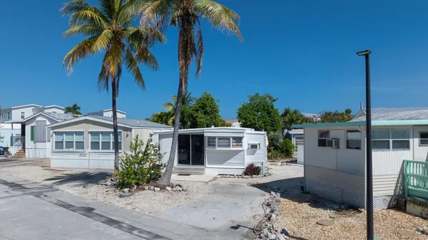 $255,000 | 701 Spanish Main Drive, Unit 533, Cudjoe, FL 33042