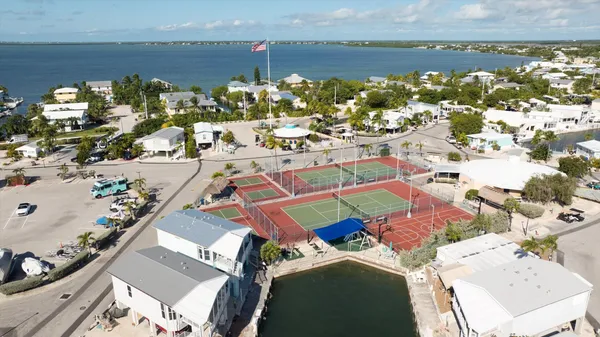 $255,000 | 701 Spanish Main Drive, Unit 533, Cudjoe, FL 33042