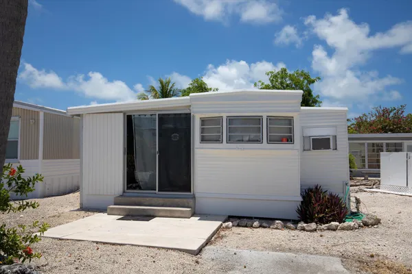 $255,000 | 701 Spanish Main Drive, Unit 533, Cudjoe, FL 33042