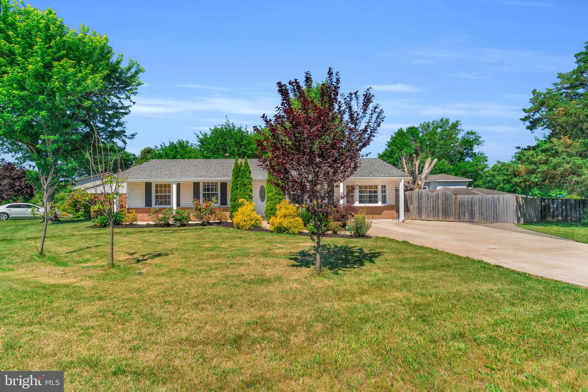 101 West Beech Road Sterling, VA 20164 - Photo 4 of 36