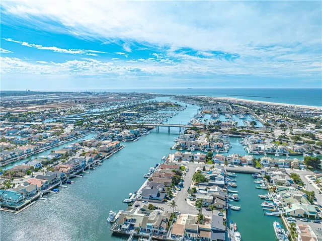 $2,550,000 | 4106 Harbour Island Lane, Oxnard, CA 93035