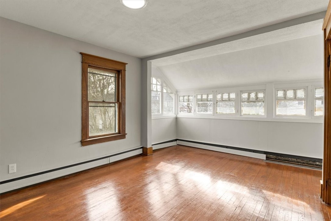 287 Brooks Avenue Rochester, NY 14619 - Photo 15 of 26