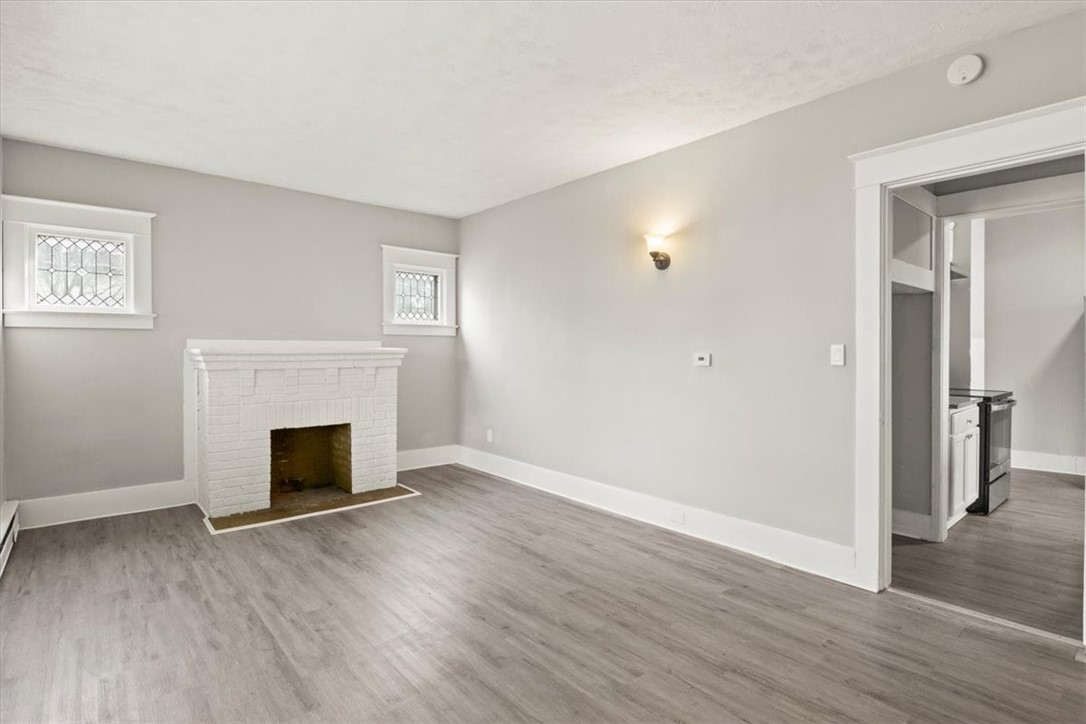 287 Brooks Avenue Rochester, NY 14619 - Photo 4 of 26