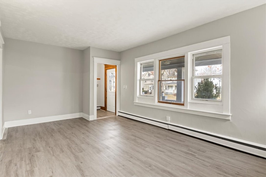 287 Brooks Avenue Rochester, NY 14619 - Photo 5 of 26