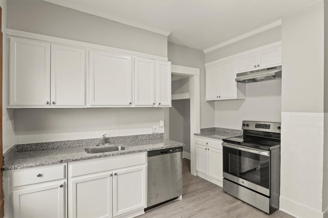 287 Brooks Avenue Rochester, NY 14619 - Photo 8 of 26