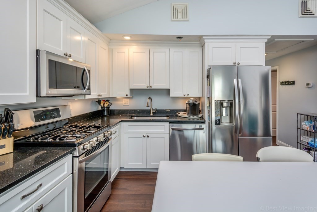 92 Stevens Park Road Charlton, MA 01507 - Photo 12 of 38 Gallery Image 12
