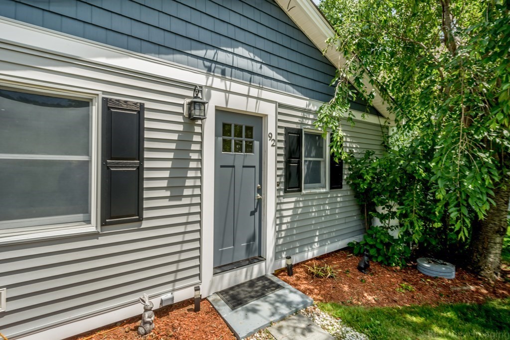 92 Stevens Park Road Charlton, MA 01507 - Photo 5 of 38 Gallery Image 5