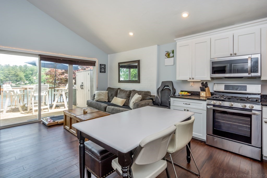 92 Stevens Park Road Charlton, MA 01507 - Photo 10 of 38 Gallery Image 10