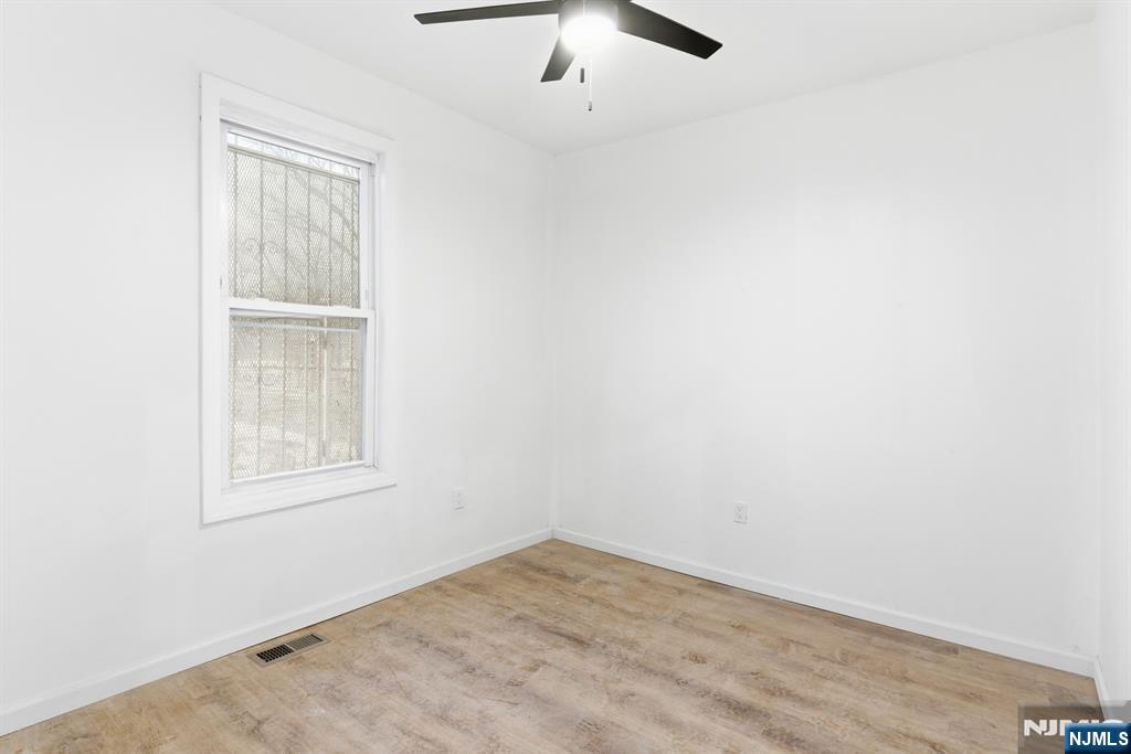 528 South 13th Street, Unit 1 Newark, NJ 07103 - Photo 13 of 18