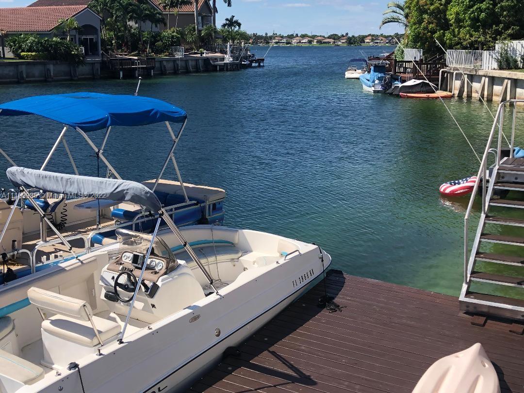 Three Lakes Miami, FL 33186 - Photo 3 of 42