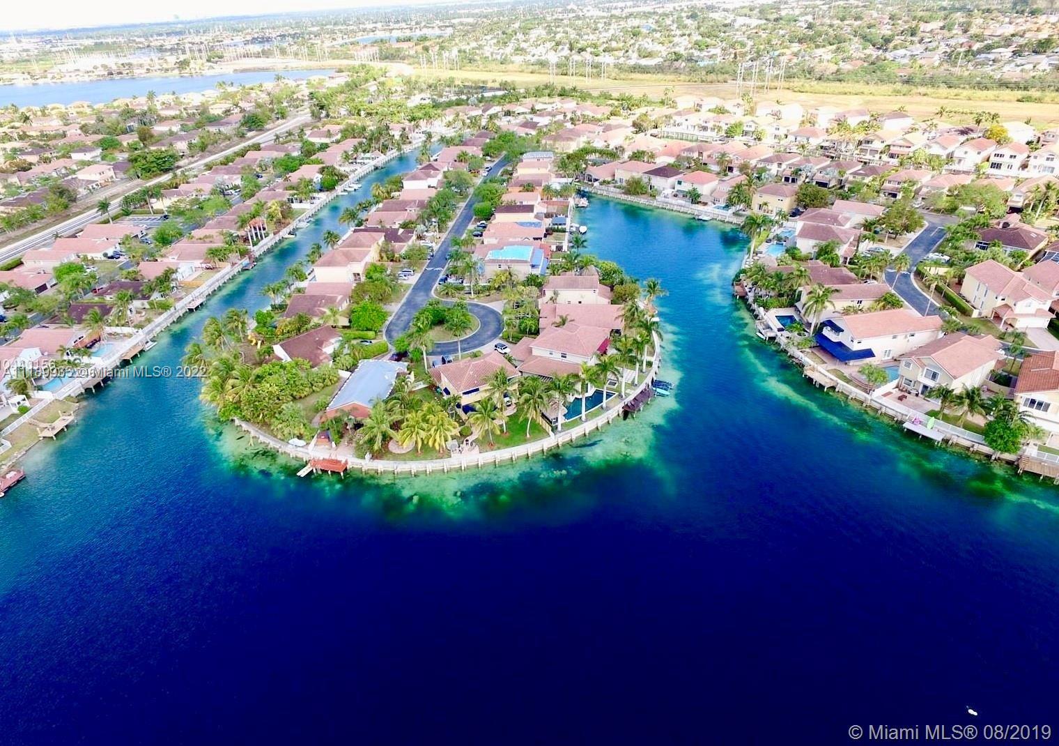 Three Lakes Miami, FL 33186 - Photo 33 of 42