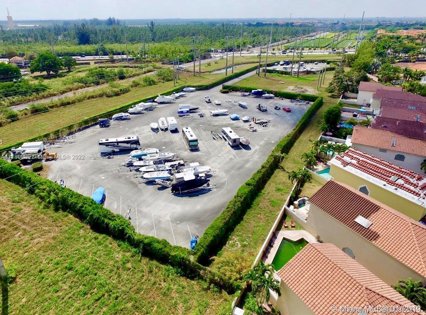 Three Lakes Miami, FL 33186 - Photo 34 of 42