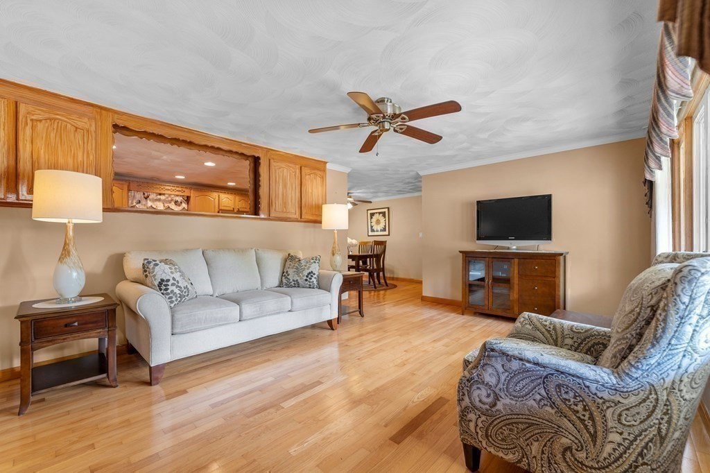 10 Bradford Road Hudson, MA 01749 - Photo 16 of 37 Gallery Image 16