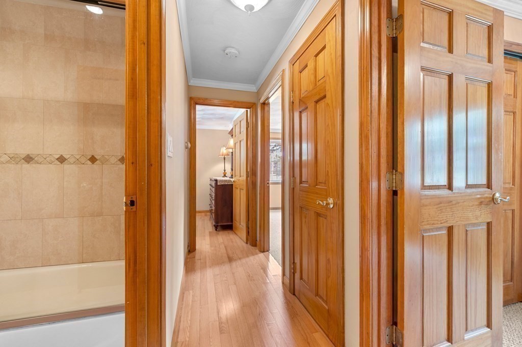 10 Bradford Road Hudson, MA 01749 - Photo 19 of 37 Gallery Image 19