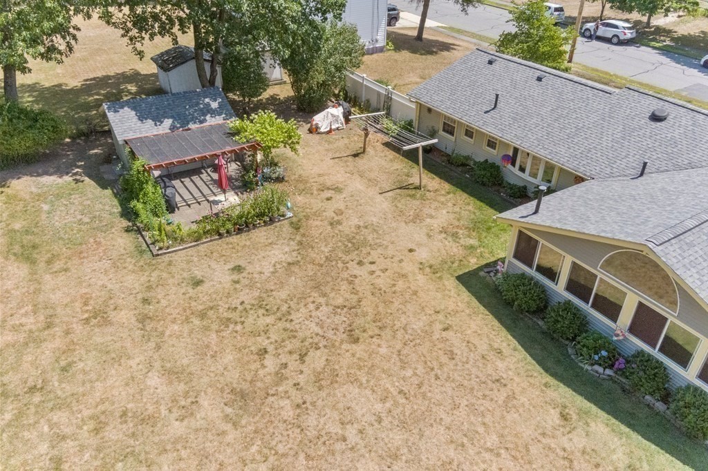 10 Bradford Road Hudson, MA 01749 - Photo 28 of 37 Gallery Image 28