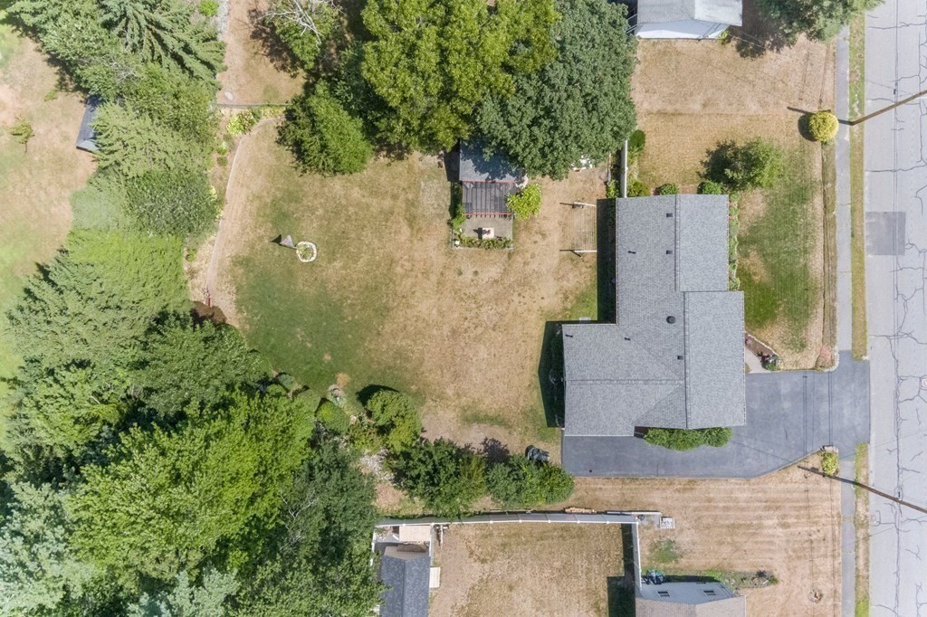 10 Bradford Road Hudson, MA 01749 - Photo 35 of 37 Gallery Image 35