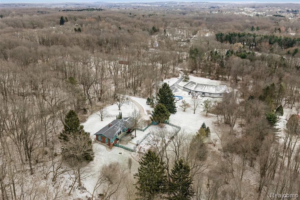 9801 Gibbs Road Clarkston, MI 48348 - Photo 40 of 47 Gallery Image 40