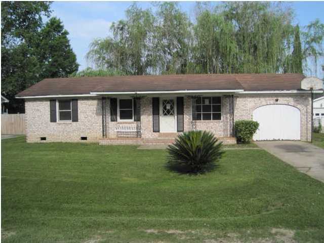 105 Wisteria Road Goose Creek, SC 29445 - Photo 1 of 1 Primary Photo