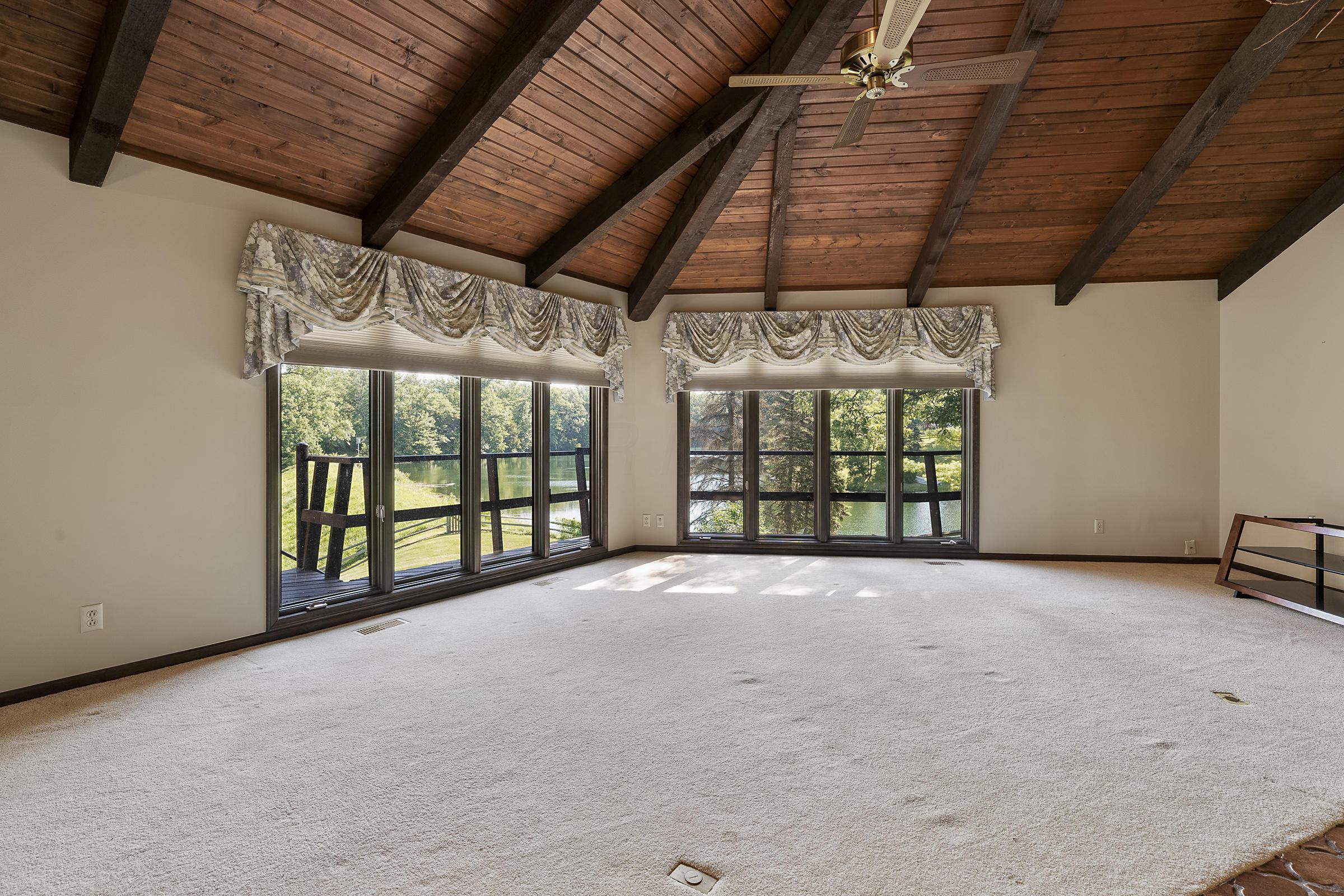 6686 Lambert Road Orient, OH 43146 - Photo 5 of 47 Gallery Image 5