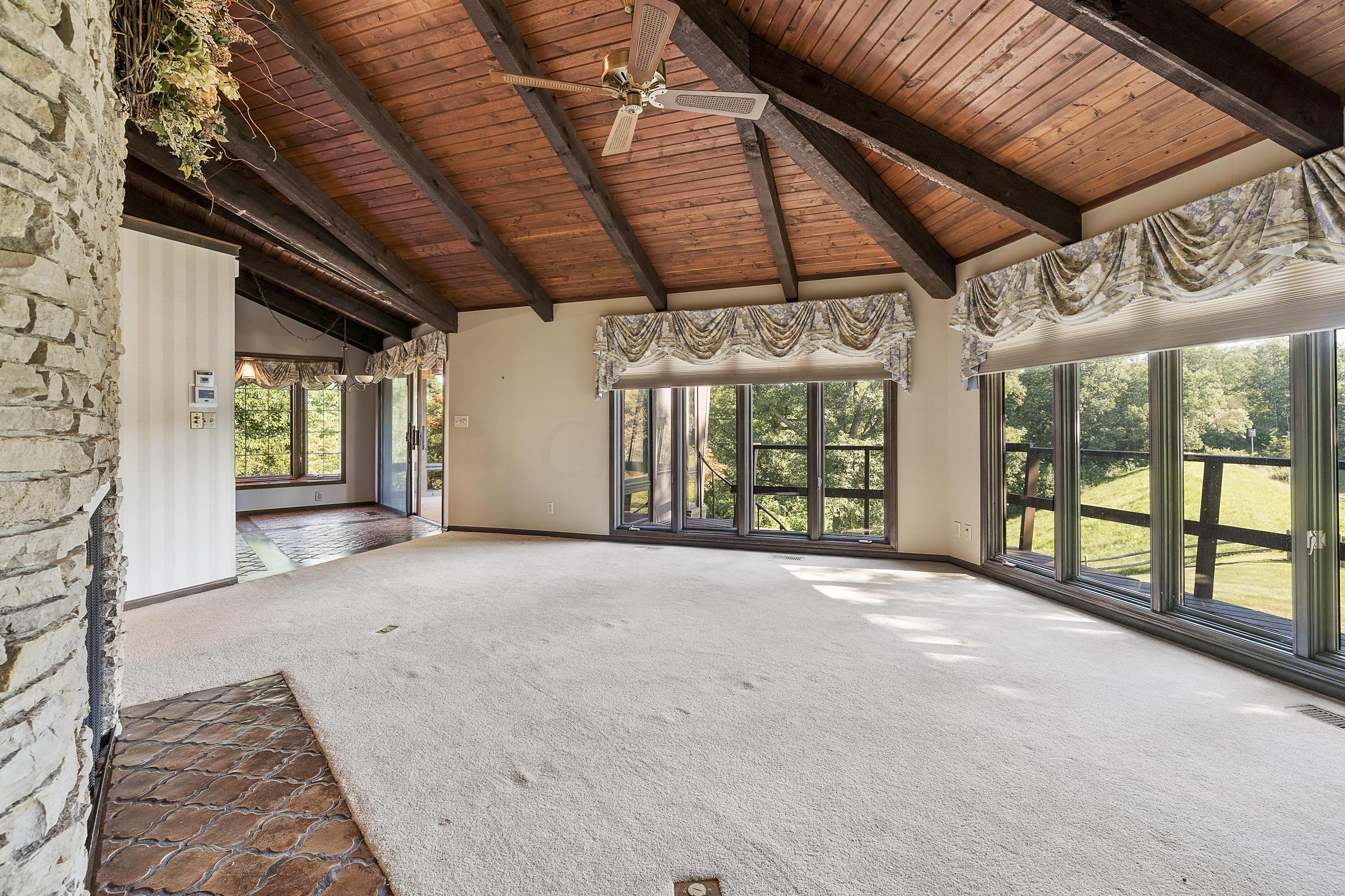6686 Lambert Road Orient, OH 43146 - Photo 6 of 47 Gallery Image 6