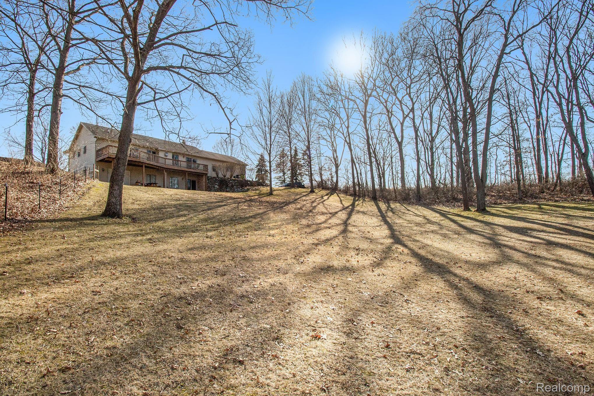 8533 Clyde Road Fenton, MI 48430 - Photo 25 of 30 IMG_3449.jpg