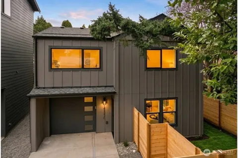 $735,000 | 14321 C Interlake Avenue North, Seattle, WA 98133