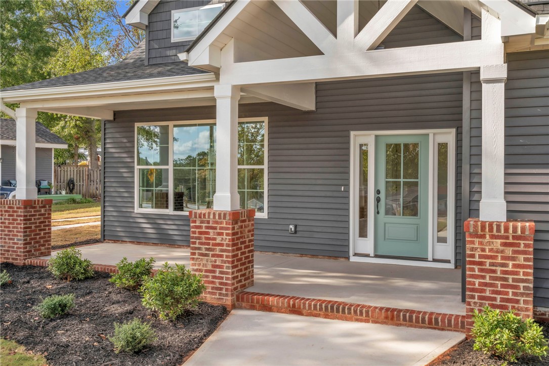 517 Northeast Main Street Easley, SC 29640 - Photo 3 of 31