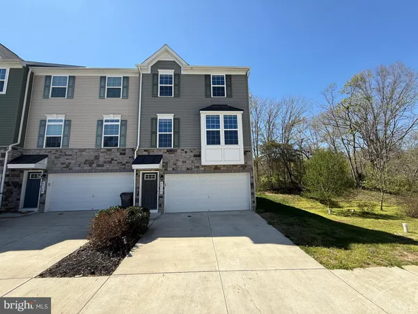 $2,695 | 9730 Cedarmass Circle, Fredericksburg, VA 22408