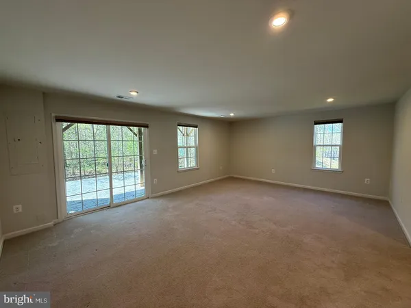 $2,695 | 9730 Cedarmass Circle, Fredericksburg, VA 22408