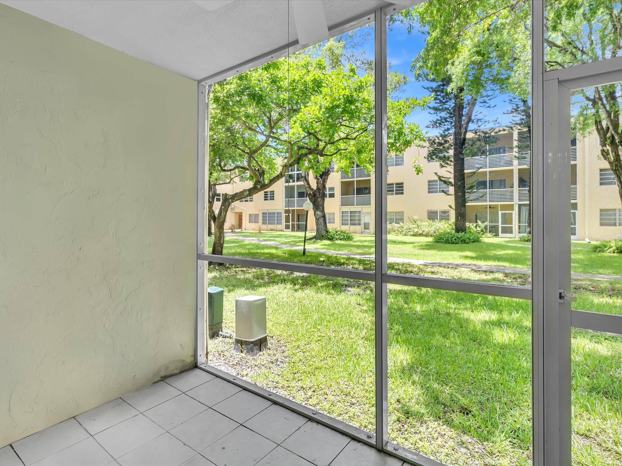 100 Ashbury Road, Unit 103 Hollywood, FL 33024 - Photo 22 of 39 21-FPP00106