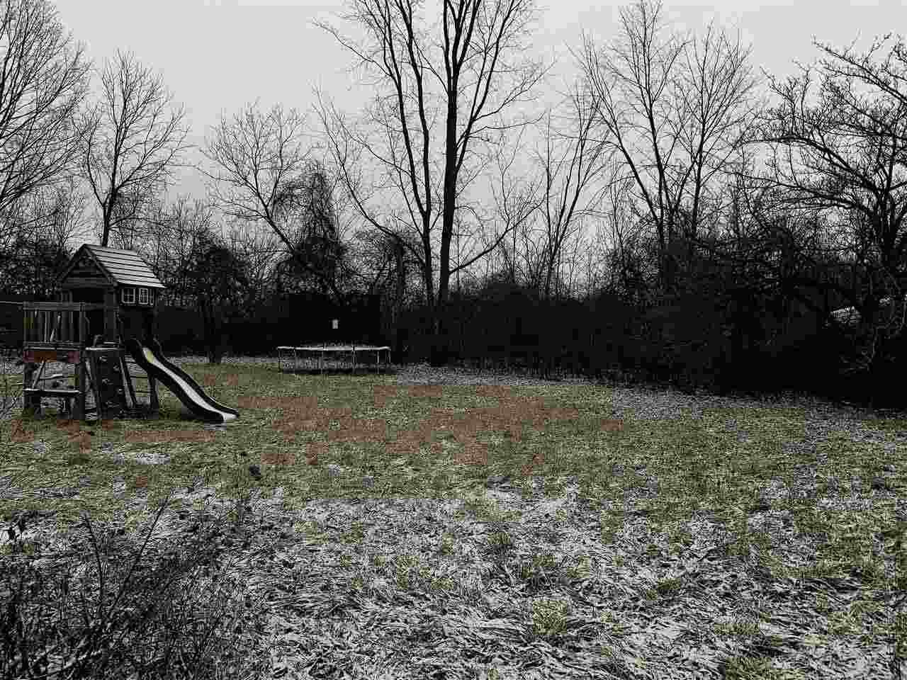 4165 Belsay Road Burton, MI 48519 - Photo 13 of 18 21546123-12.JPG