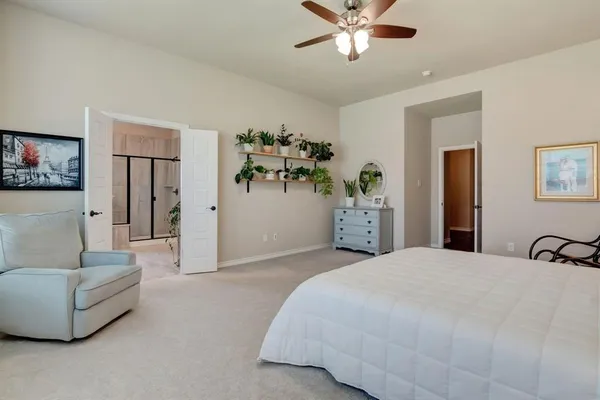 $2,950 | 324 Sugar Creek Lane, Saginaw, TX 76131