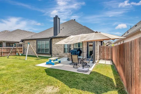 $2,950 | 324 Sugar Creek Lane, Saginaw, TX 76131