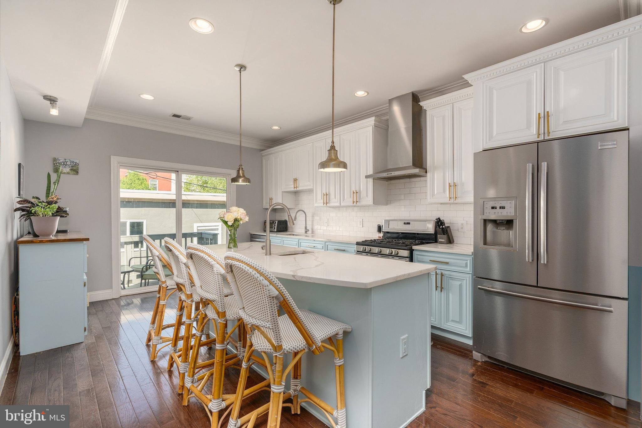 321 T Street Northwest Washington, DC 20001 - Photo 15 of 42 Kitchen w/Stainless Steel Appliances