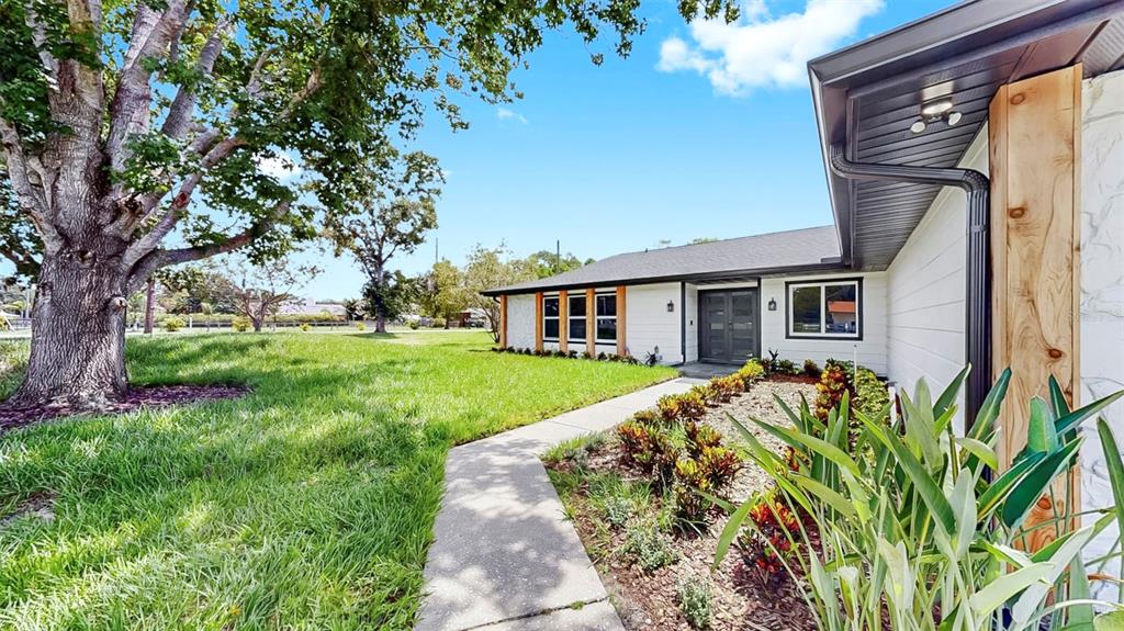 9903 Saddle Road Tampa, FL 33626 - Photo 66 of 68