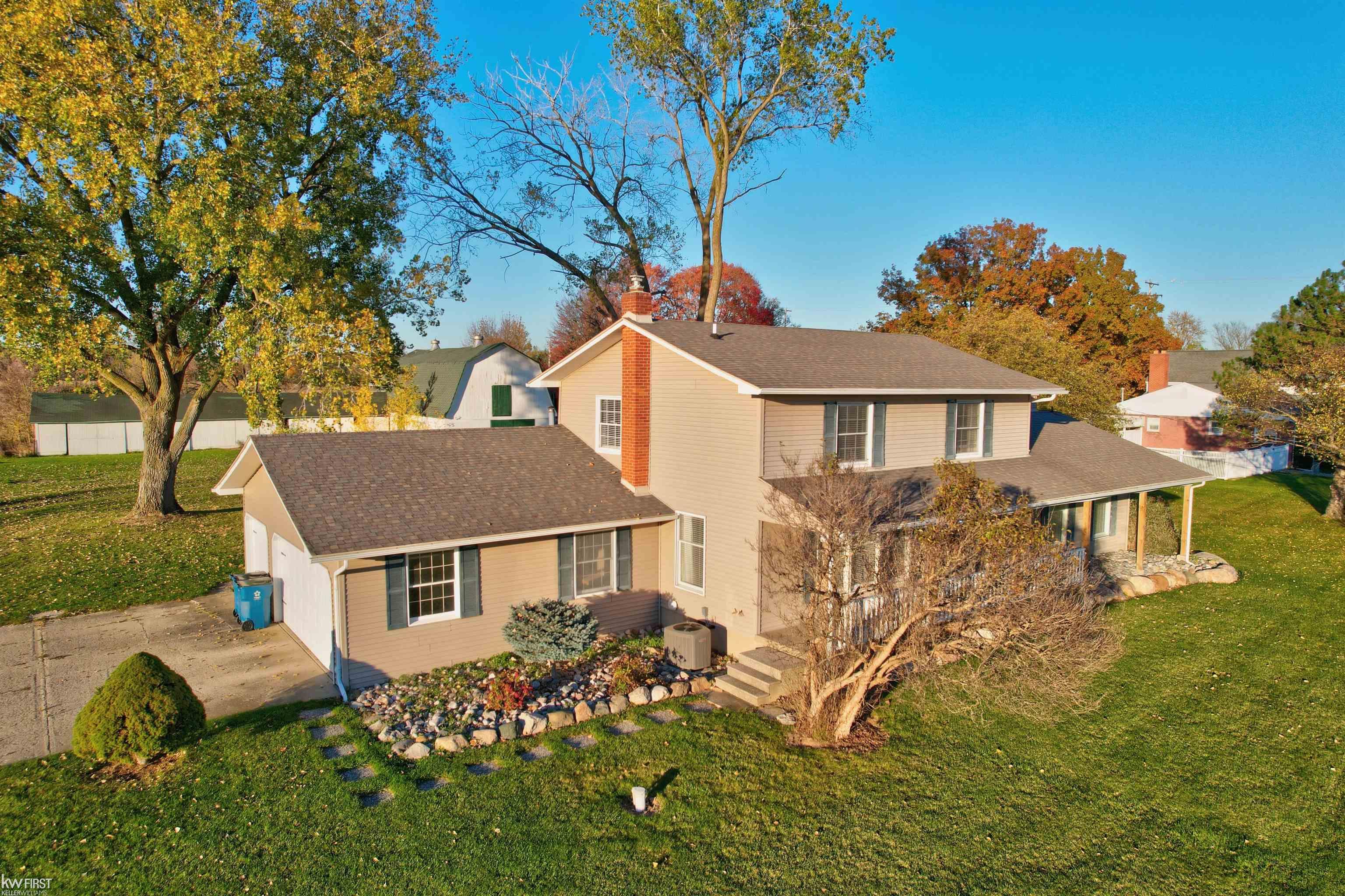 7042 Corunna Road Flint, MI 48532 - Photo 37 of 71 50193056-9efee907-2310-4996-894d-c63afb56c25d.JPG