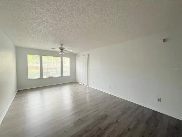 $1,250 | 1025 South Hiawassee Road, Unit 2216, Orlando, FL 32835