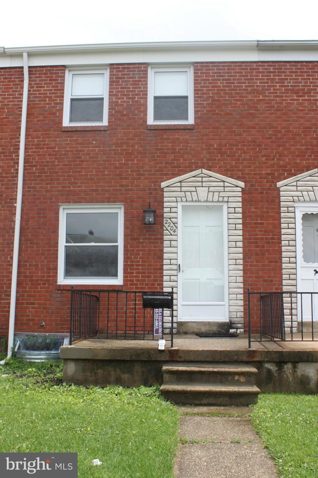 2204 Vailthorn Road Middle River, MD 21220 - Photo 1 of 25 Exterior (Front)