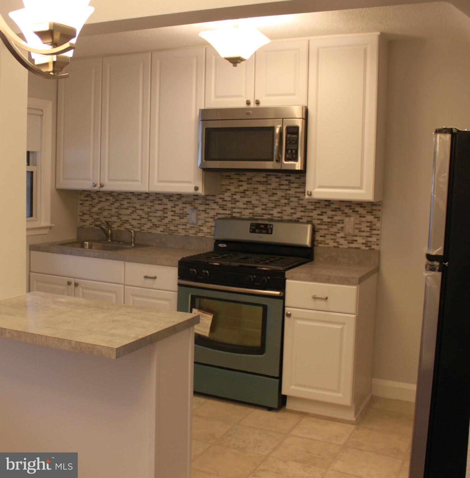 2204 Vailthorn Road Middle River, MD 21220 - Photo 10 of 25 Kitchen