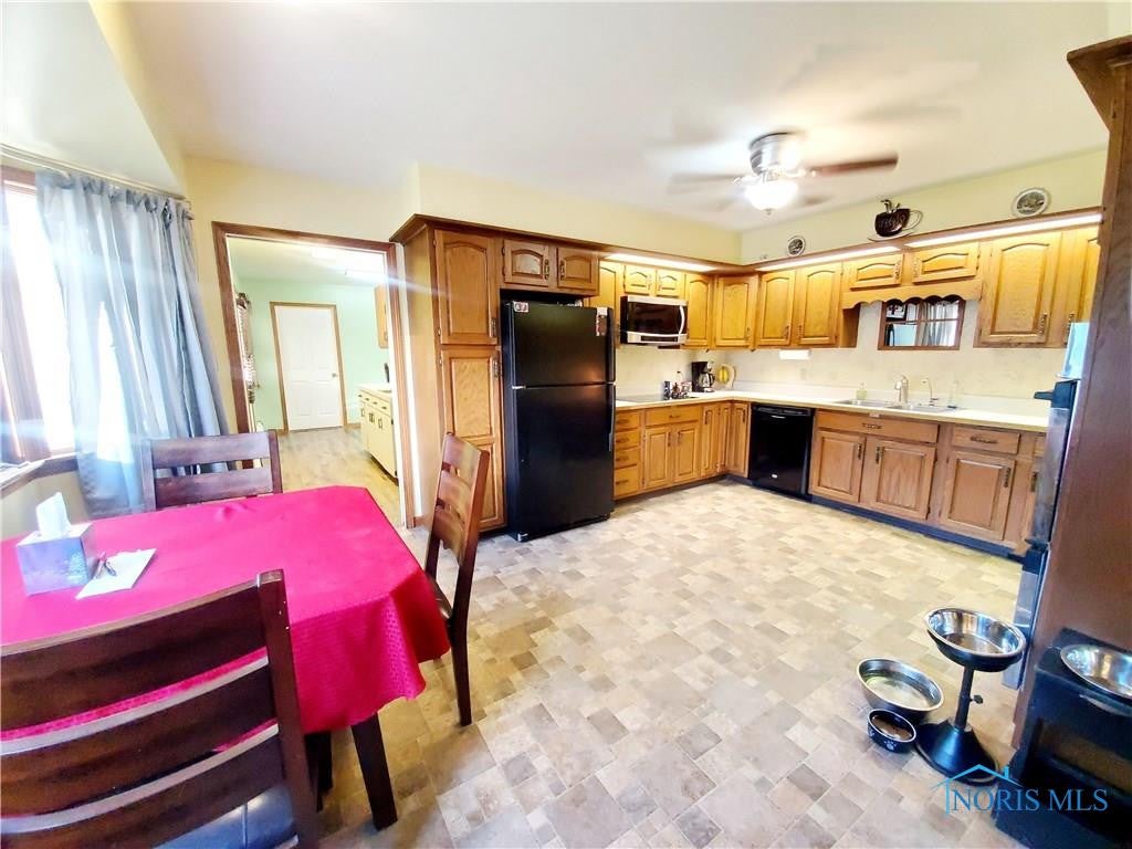 1920 Hampton Road Fremont, OH 43420 - Photo 6 of 40 Gallery Image 6