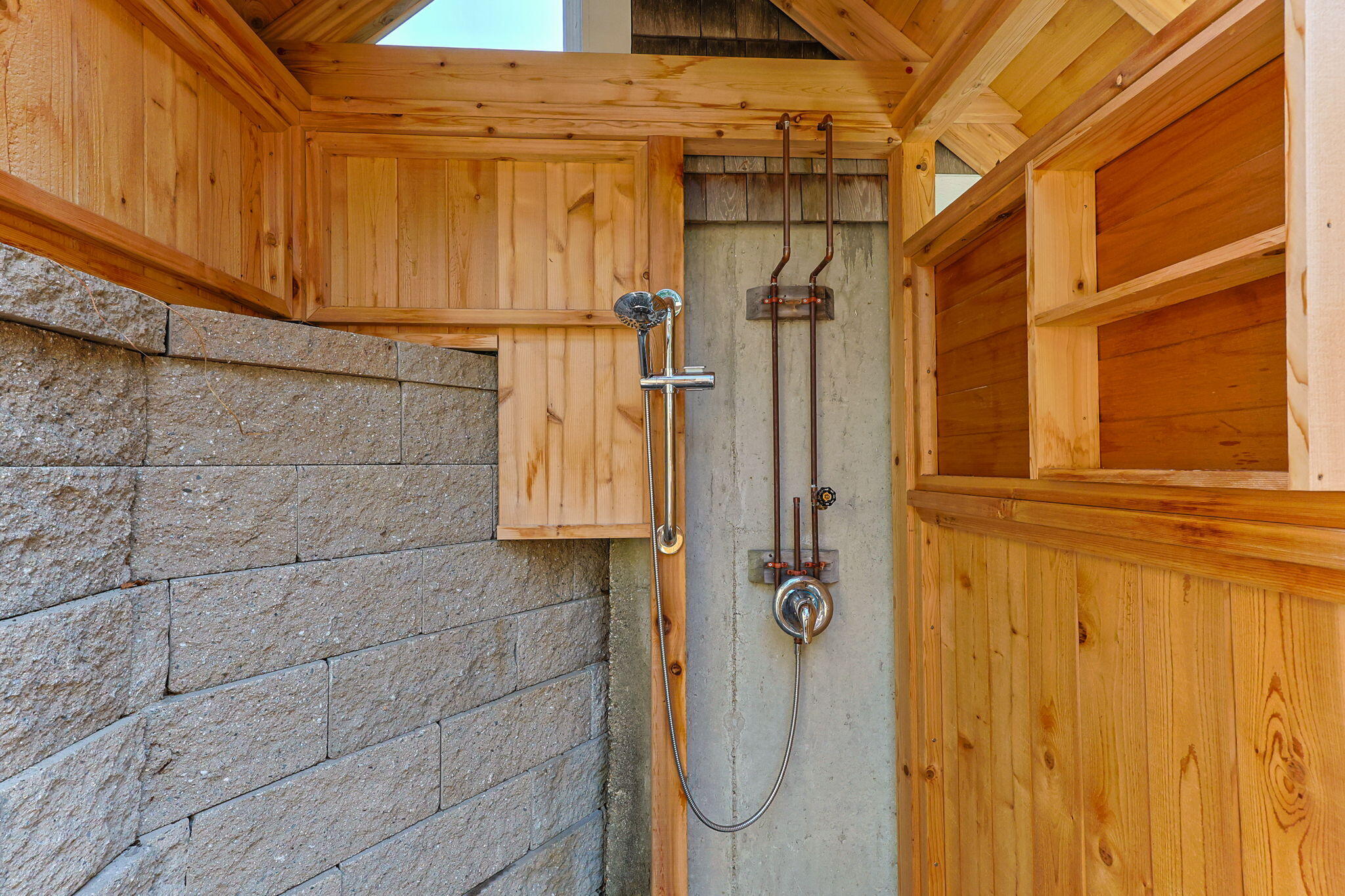 58 Stepping Stones Road Chatham, MA 02633 - Photo 39 of 52 a bathroom with a shower