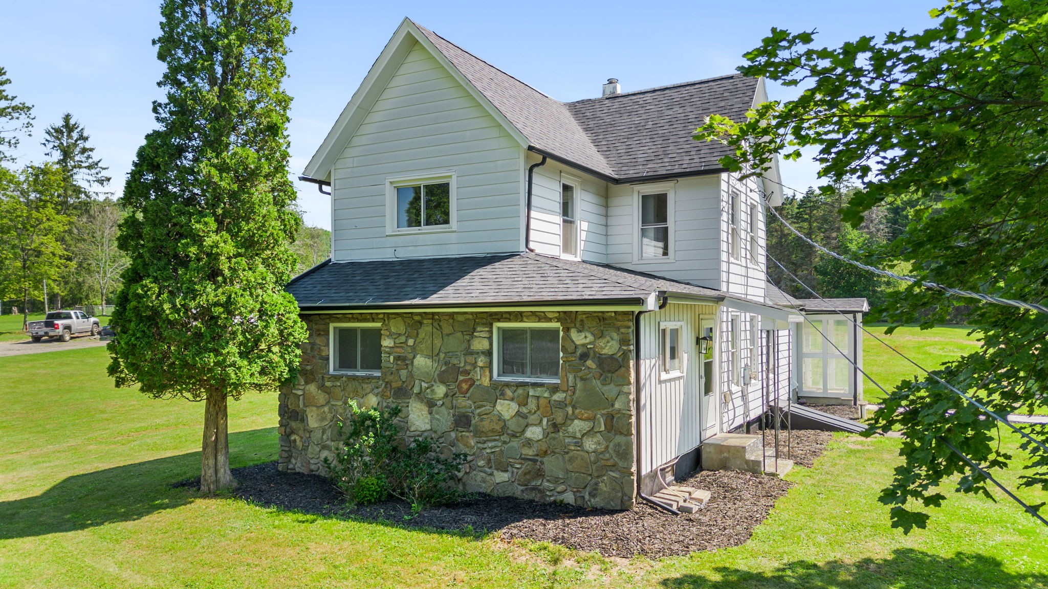 1174 Hawleyton Road Binghamton, NY 13903 - Photo 1 of 48