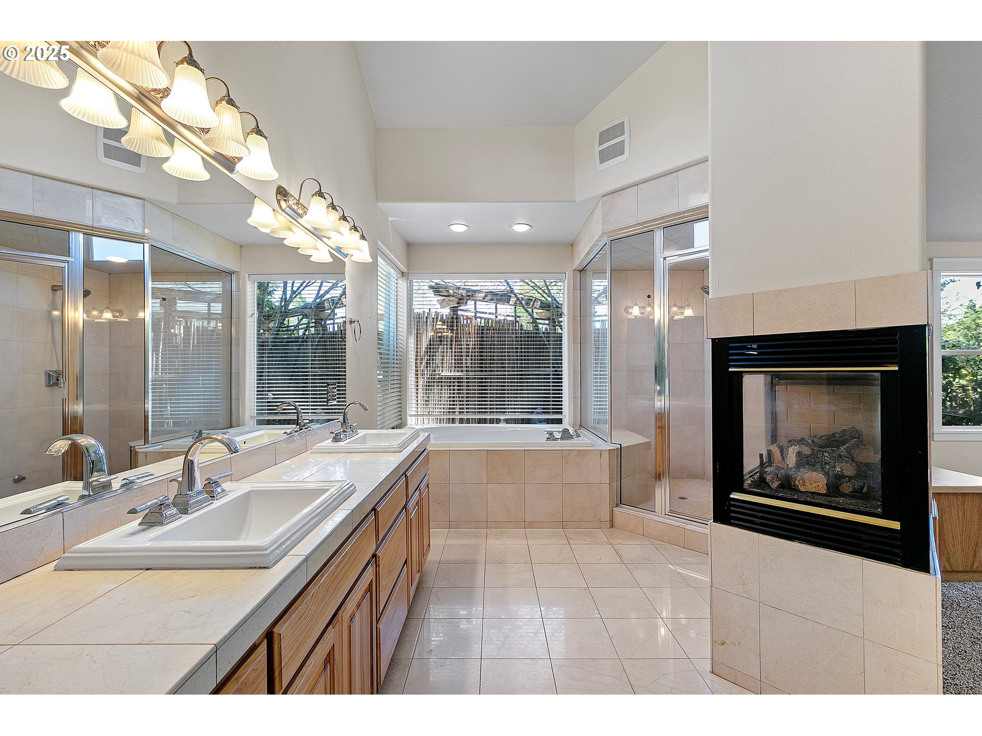 4385 Berry Lane Eugene, OR 97404 - Photo 17 of 41