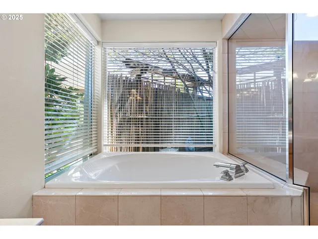 $725,000 | 4385 Berry Lane, Eugene, OR 97404