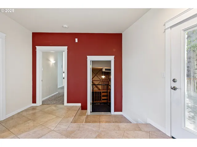 $725,000 | 4385 Berry Lane, Eugene, OR 97404