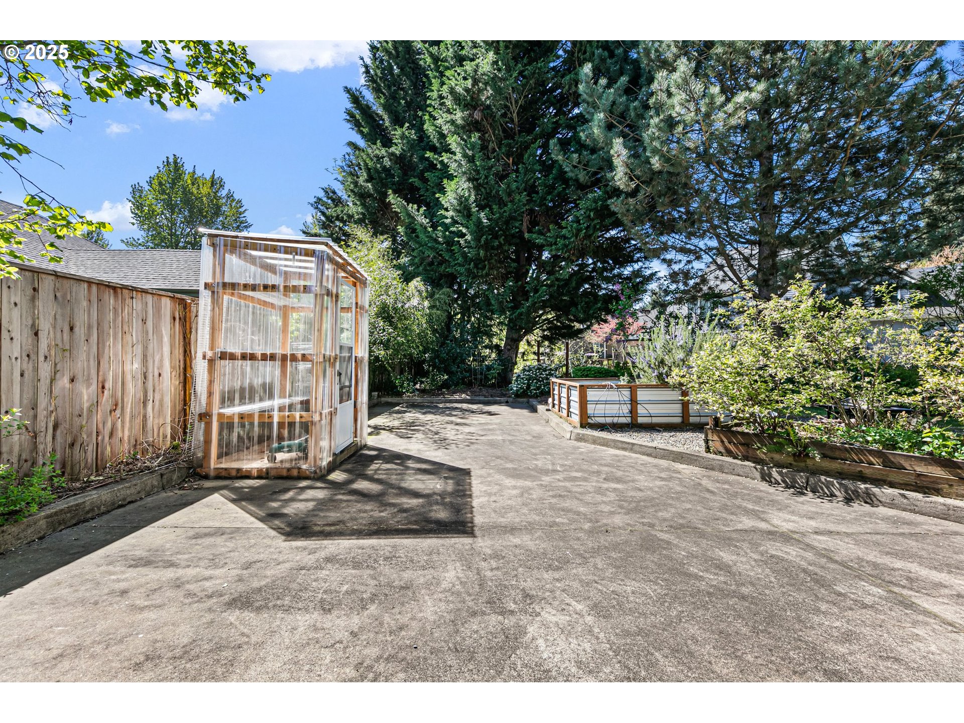 4385 Berry Lane Eugene, OR 97404 - Photo 37 of 41