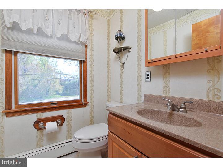519 Heritage Road Sewell, NJ 08080 - Photo 8 of 14 Half Bath