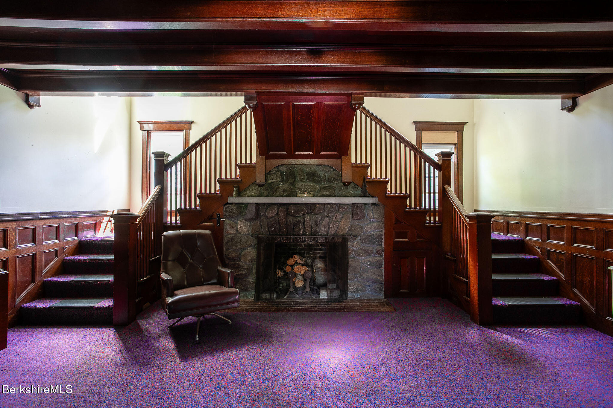 567 South Main Street Sheffield, MA 01257 - Photo 17 of 70 Lobby main