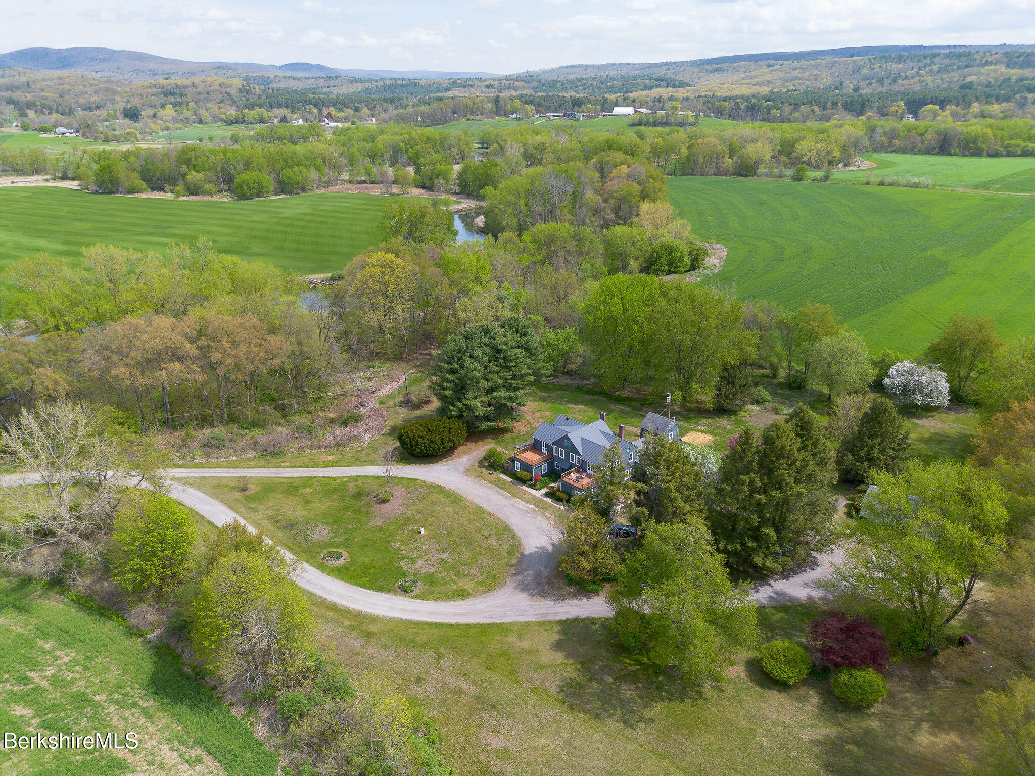 567 South Main Street Sheffield, MA 01257 - Photo 5 of 70 Aerial